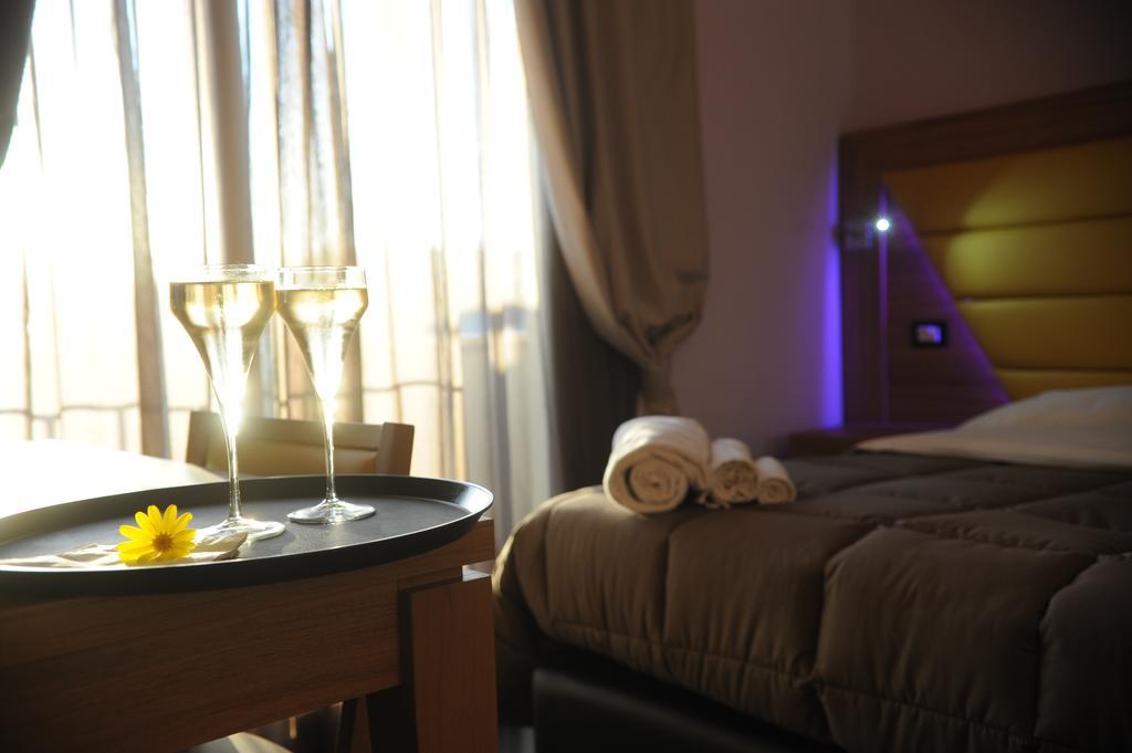 Ostia Antica Suite B&B Bagian luar foto